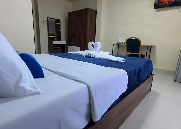 Shady Palms Guest House Cha Am Beach